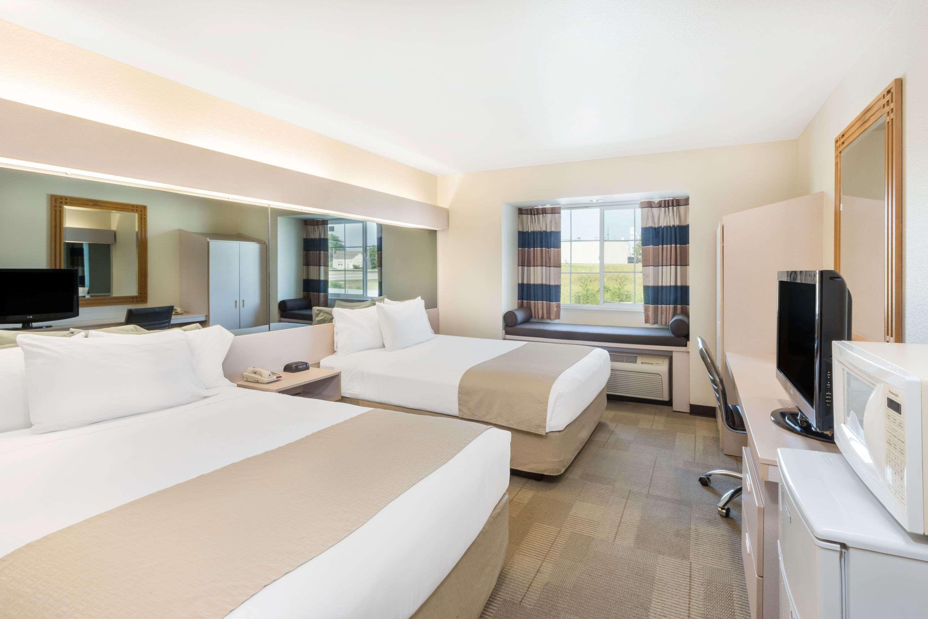 Microtel & By Wyndham Sainte Genevieve Ste. Genevieve